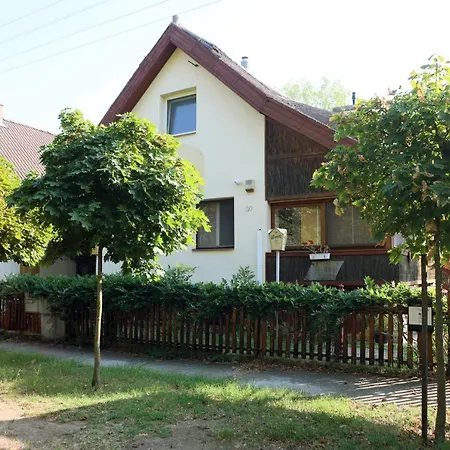Nyuszis Apartman Kiskunmajsa Extérieur photo